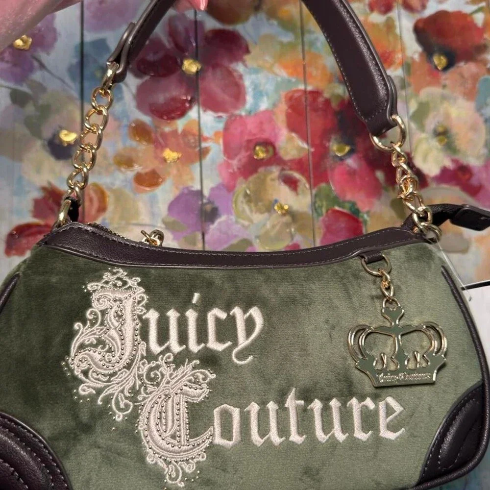 Juicy Couture Green Velvet Purse A 031